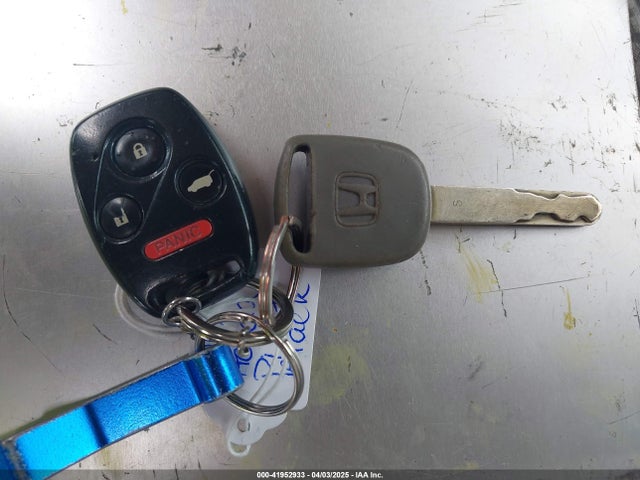 5FNYF4H23FB047662 Honda PILOT LX