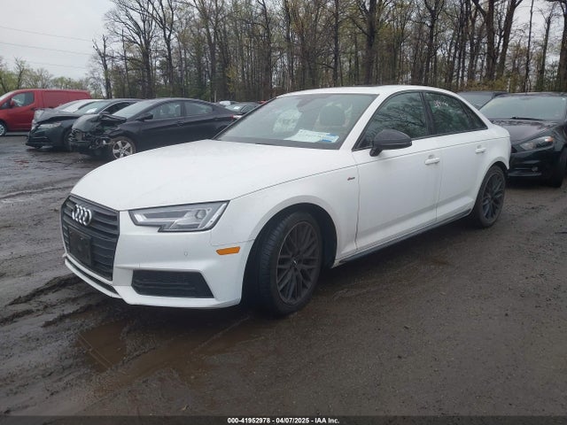 2018 AUDI A4 WAUENAF4XJA050677 Photo 1