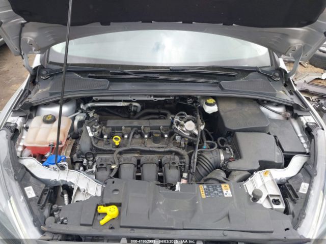1FADP3H22JL307888 Ford FOCUS SEL