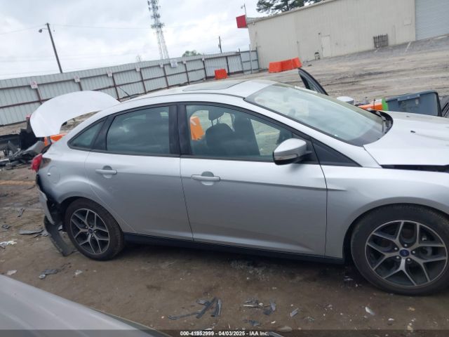 1FADP3H22JL307888 Ford FOCUS SEL