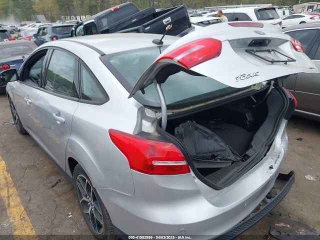 1FADP3H22JL307888 Ford FOCUS SEL