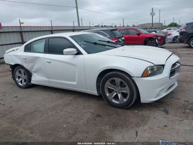 2C3CDXHG2EH330788 Dodge Charger Sxt