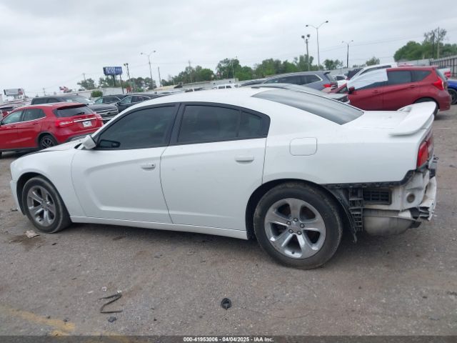 2C3CDXHG2EH330788 Dodge Charger Sxt