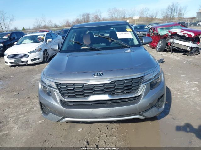 KNDEPCAA7M7185493 KIA Seltos Lx