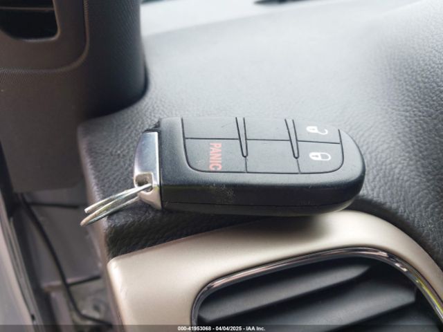 1C4RJFAG5EC262413 Jeep Grand Cherokee Laredo