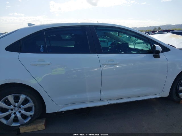 5YFEPRAE4LP129949 Toyota COROLLA LE