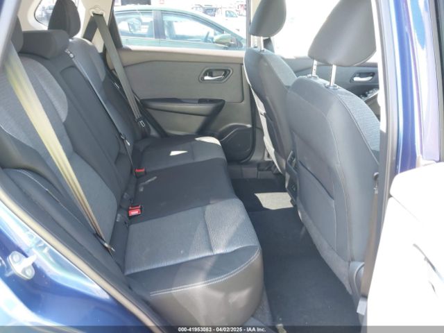 5N1BT3BA1NC678149 Nissan Rogue Sv Fwd