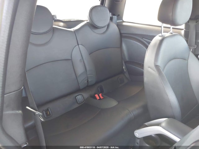 2010 MINI COOPER WMWMF3C57ATZ65458 Photo 7