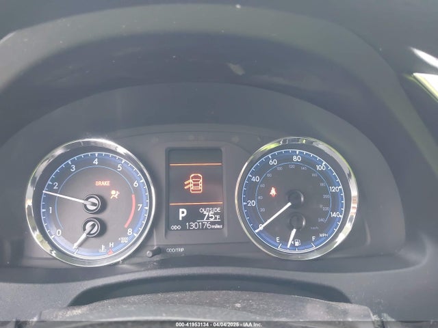2T1BURHE2HC884204 Toyota COROLLA LE