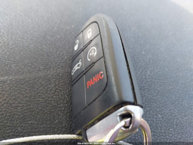 2C3CDXBG9KH572644 Dodge Charger Sxt Rwd