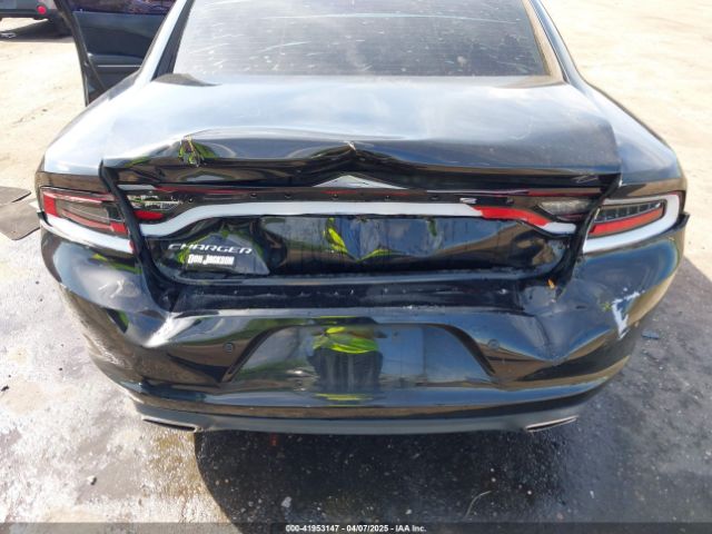 2C3CDXBG9KH572644 Dodge Charger Sxt Rwd