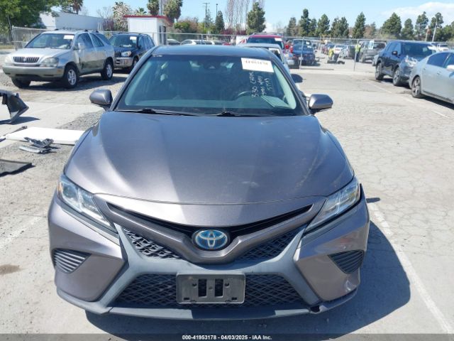 4T1B21HK0JU504648 Toyota Camry Hybrid Se