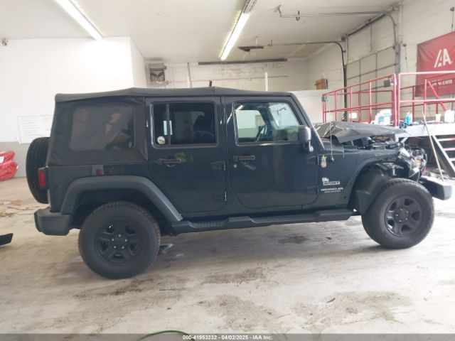 1C4BJWDG3HL503676 Jeep Wrangler Unlimited Sport 4x4