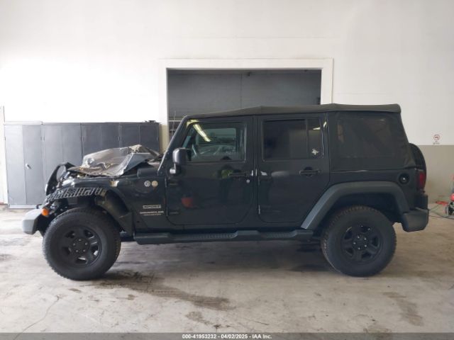 1C4BJWDG3HL503676 Jeep Wrangler Unlimited Sport 4x4