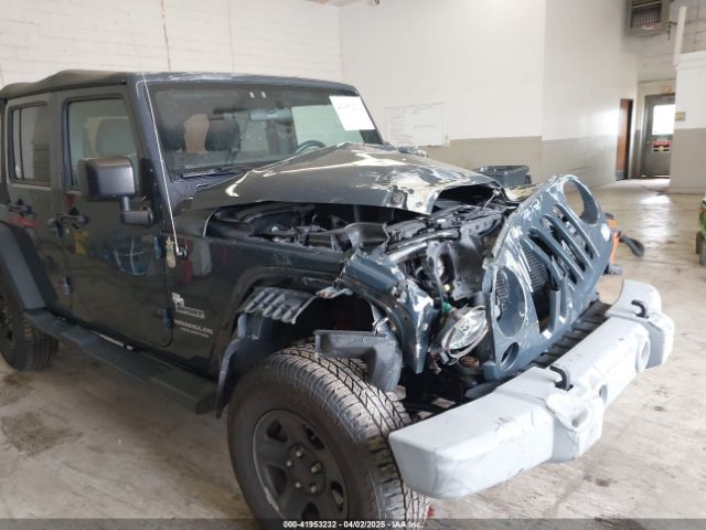 1C4BJWDG3HL503676 Jeep Wrangler Unlimited Sport 4x4
