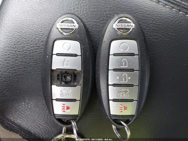 1N4AA6AP9HC372792 Nissan Maxima 3.5 Sv