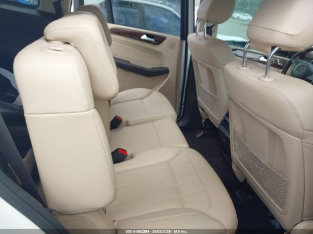 4JGDF6EE8HA946436 Mercedes-Benz Gls 450 4matic
