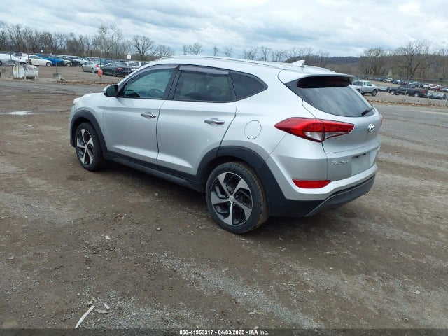 KM8J3CA28GU136937 Hyundai Tucson Limited