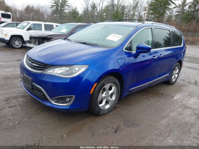 2018 CHRYSLER PACIFICA HYBRID 2C4RC1L78JR258402 Photo 1