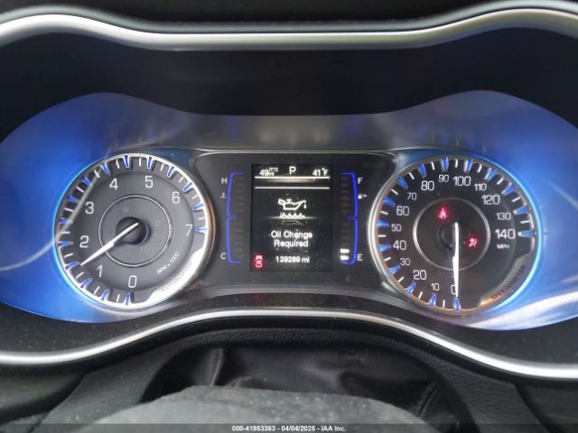 1C3CCCAB8FN571077 Chrysler 200 Limited