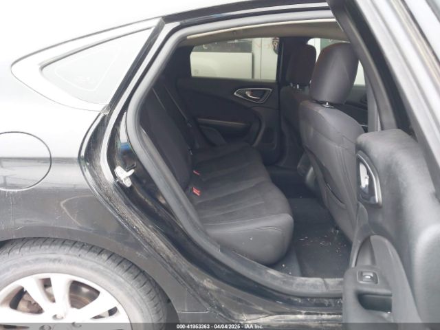 1C3CCCAB8FN571077 Chrysler 200 Limited