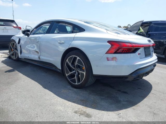 2024 AUDI RS E-TRON GT WAUBHBFW9R7901734 Photo 2