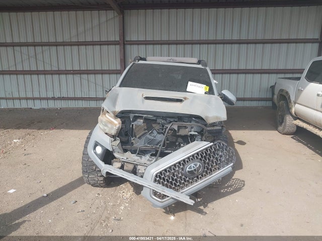 3TMAZ5CN8KM091324 Toyota Tacoma Trd Sport