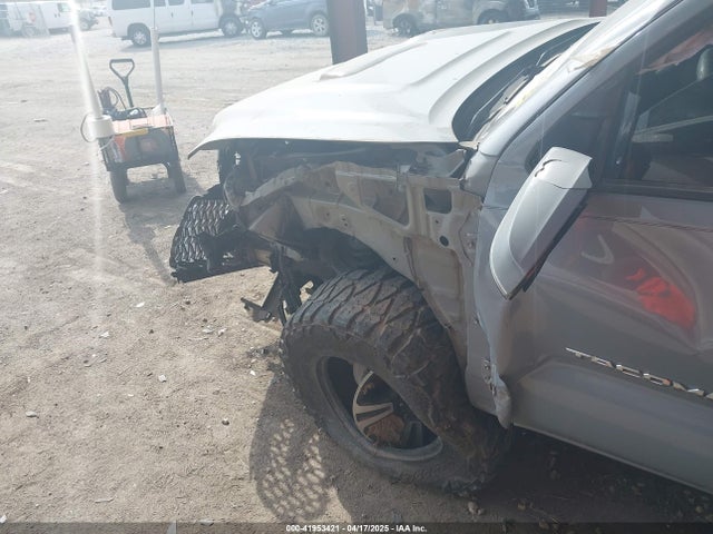 3TMAZ5CN8KM091324 Toyota Tacoma Trd Sport