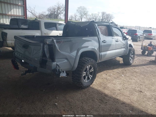 3TMAZ5CN8KM091324 Toyota Tacoma Trd Sport