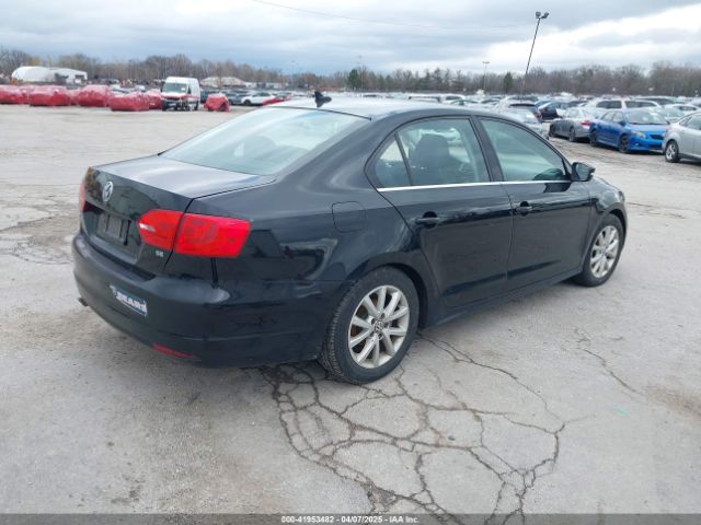 3VWD17AJ4EM393467 Volkswagen Jetta 1.8t Se