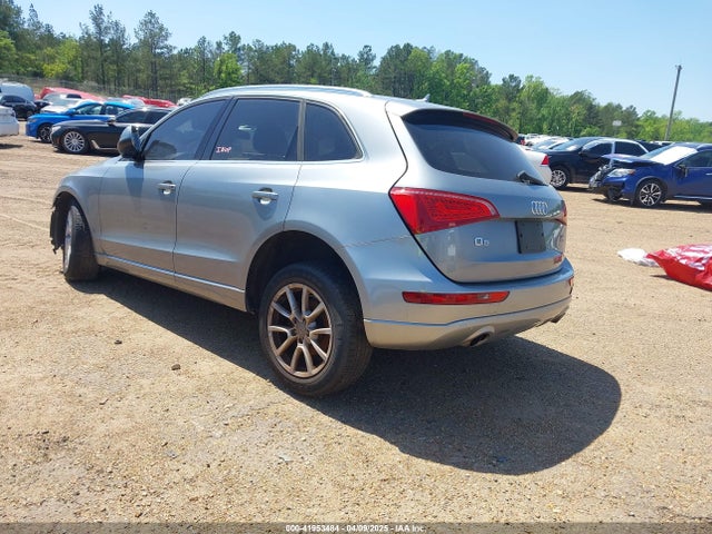 2010 AUDI Q5 WA1CKAFPXAA092872 Photo 2