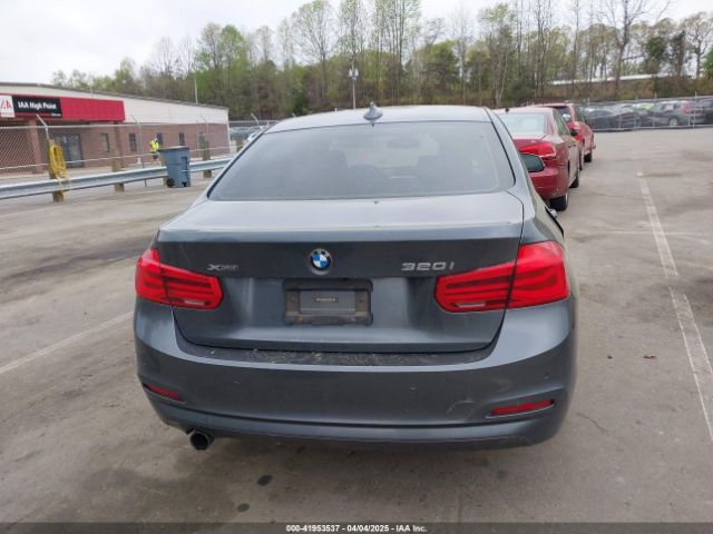 WBA8A3C52HK691649 BMW 320i Xdrive