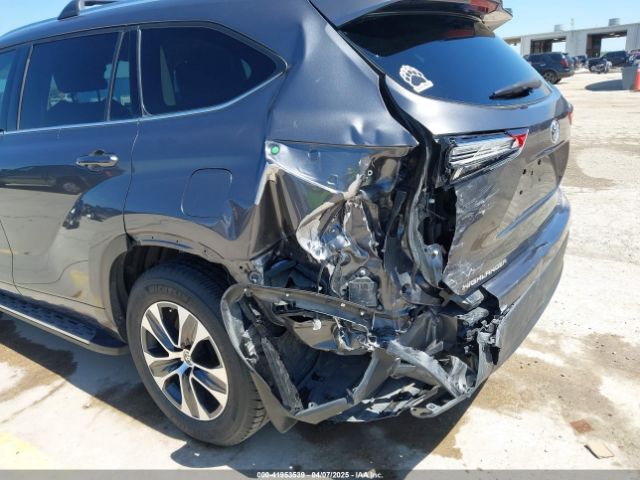 5TDGZRAH7MS528781 Toyota Highlander Xle