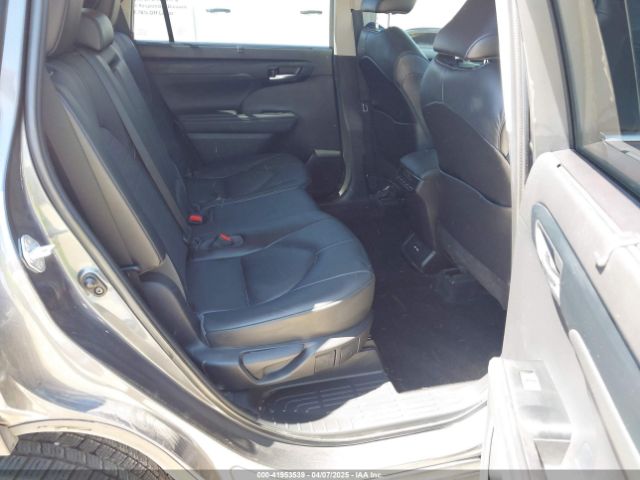 5TDGZRAH7MS528781 Toyota Highlander Xle