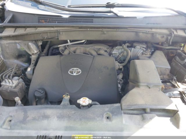5TDJZRFH0JS545416 Toyota Highlander Se