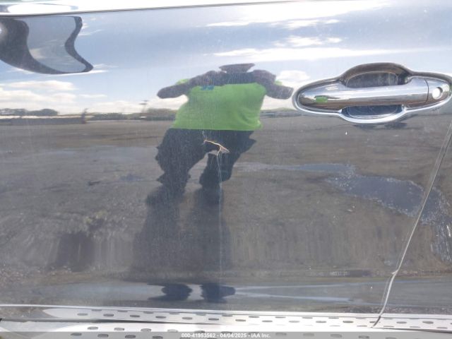 5TDJZRFH0JS545416 Toyota Highlander Se