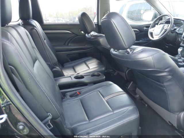 5TDJZRFH0JS545416 Toyota Highlander Se
