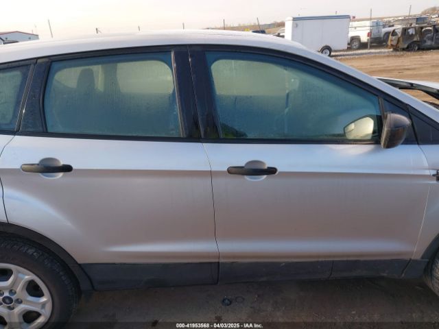 1FMCU0F71KUB59834 Ford ESCAPE S