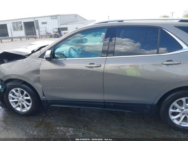 3GNAXJEV6JS578633 Chevrolet EQUINOX LT