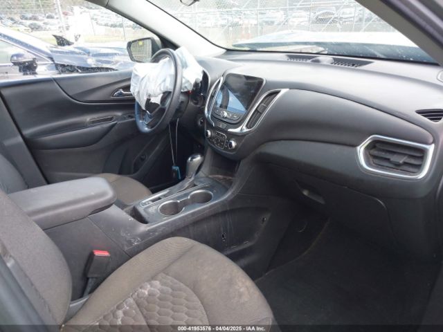 3GNAXJEV6JS578633 Chevrolet EQUINOX LT