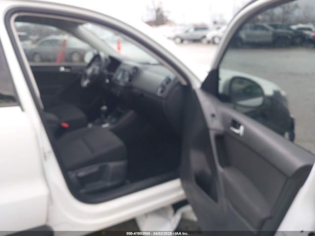 WVGBV7AX5HK043842 Volkswagen Tiguan 2.0t/2.0t S