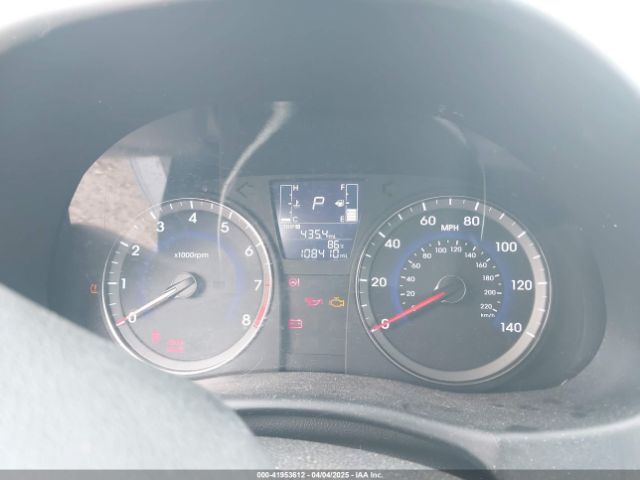 KMHCT5AE3HU327391 Hyundai ACCENT SE