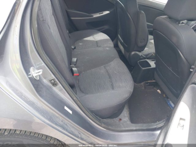 KMHCT5AE3HU327391 Hyundai ACCENT SE