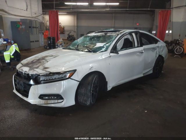1HGCV2F93KA032259 Honda Accord Touring 2.0t