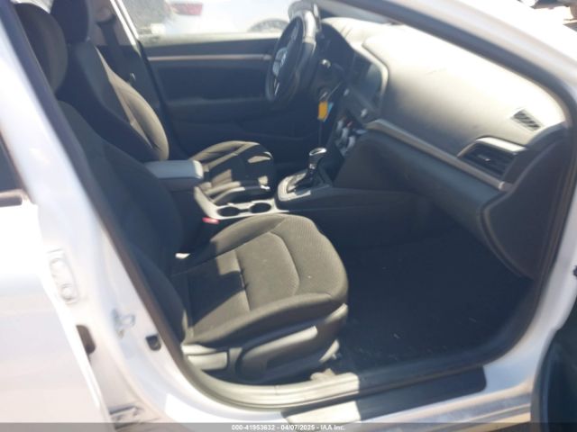 5NPD84LF9KH458935 Hyundai ELANTRA SEL