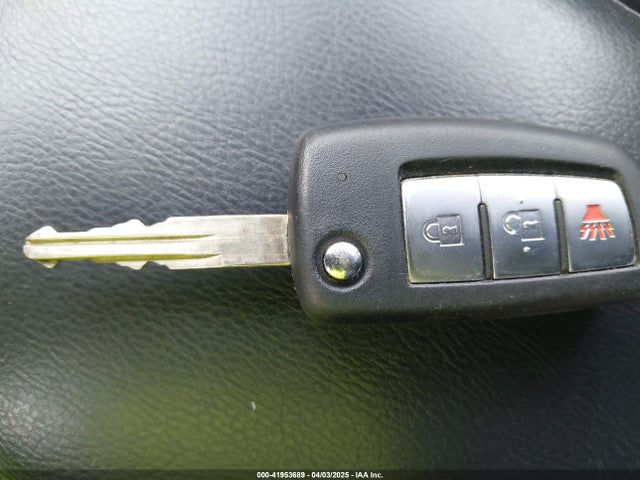 JN8AT2MT5GW020266 Nissan ROGUE S