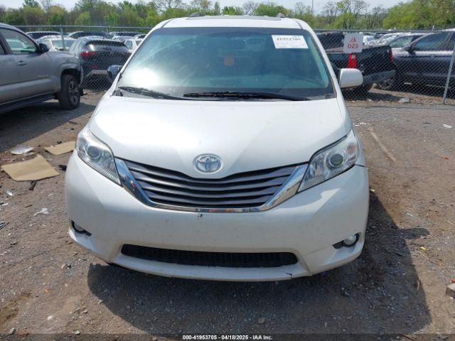 5TDYK3DC8FS654902 Toyota Sienna Xle Premium 8 Passenger