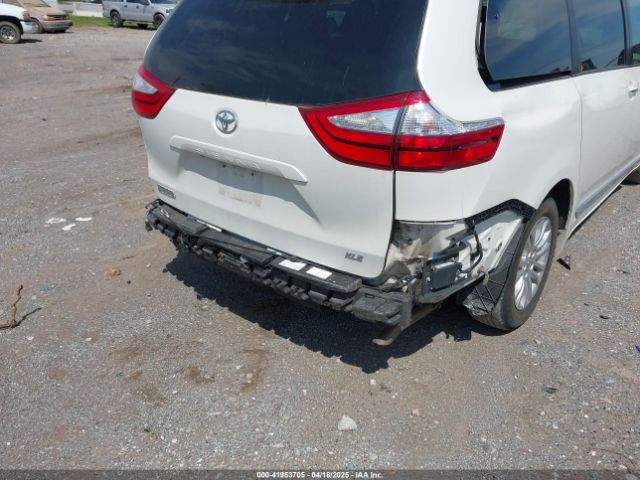 5TDYK3DC8FS654902 Toyota Sienna Xle Premium 8 Passenger