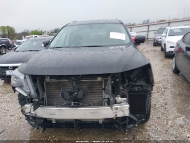 5N1DR2MM9JC666172 Nissan Pathfinder Sl