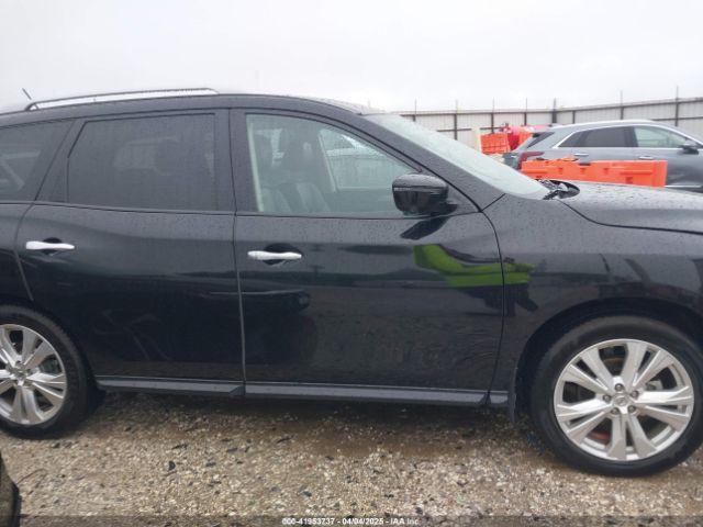 5N1DR2MM9JC666172 Nissan Pathfinder Sl